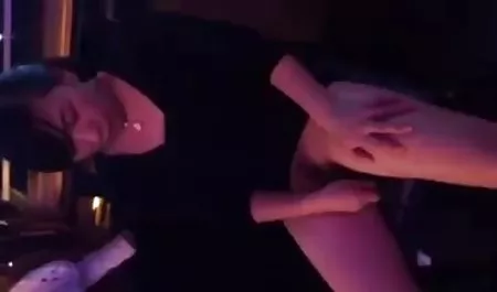 - હું શૃંગારિક પોર્ન ફિલ્મો panty અટકી ગાંડ