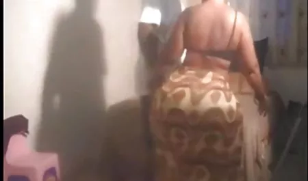 તમે પોર્ન ડાઉનલોડ કરવા માટે ફોન નક્કી કર્યું કોણ છે સુંદર પગ