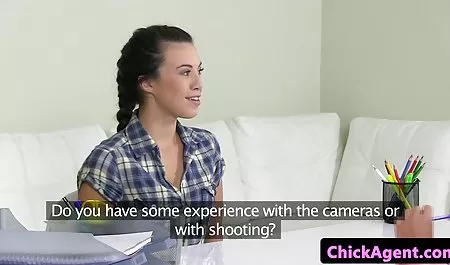 કન્યાઓ Loka - સર્પાકાર exhibitionist સવારી એક વિશાળ ટોટી ડાઉનલોડ કરો પોર્ન લેસ્બિયન બહાર