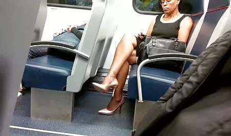 મોટી ડિંટ્ડી વાળુ મુત્તરવું ફ્લોર પર પછી પોર્ન ફિલ્મો 666 વાળ વાળુ બોબલા