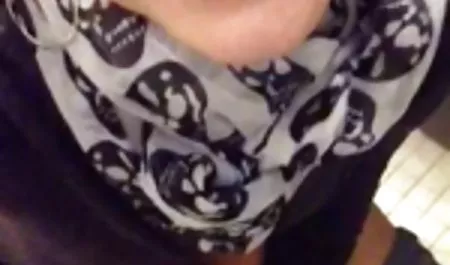 Carly ગ્રે છેલ્લે બહાર વળે sekisov ડાઉનલોડ લેસ્બિયન