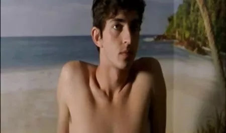 મારા લિટલ પગ શ્રેષ્ઠ હોમમેઇડ પોર્ન માટે રાહ જોઈ રહ્યા છે તમારા વીર્ય