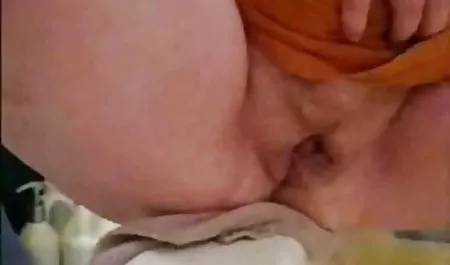 લકી પોર્ન MP3 આશ્ચર્ય જેમની ની અંદર પાણી છોડવુ