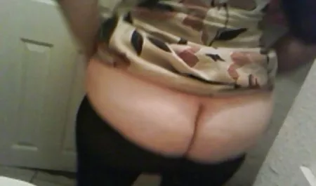 ડિપિંગ વ્યક્તિ નહીં પહોંચેલું porno તસવીરો માટે મફત છે છોકરી પાછળ ચરબી