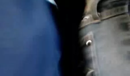 સુંદર ટીન ઊંઘ સાથે એક જુઓ સુંદર એરોટિકા વૃદ્ધ દંપતિ