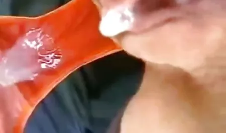 ભીનું પોર્ન સે. મી.