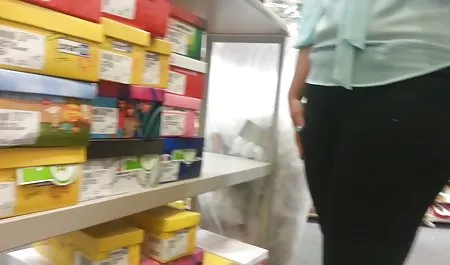 ગુલામો પગ ત્રાસ પ્રબળ મહિલા પોર્ન પર