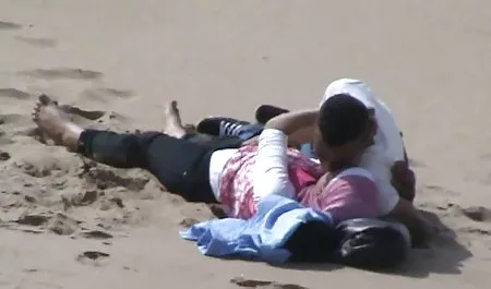 સંપૂર્ણ પગ સિવાય પોર્ન ટૂંકા કાળા ઘૂંટણ