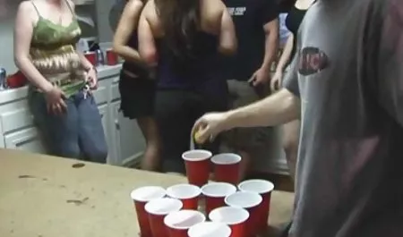 ખૂબસૂરત પાતળા ગૂંથવું લાતવિયન કિશોર પોર્ન ગણવેશ કે કિશોરી ભજવે પર કેમેરાની(કોઈ અવાજ)