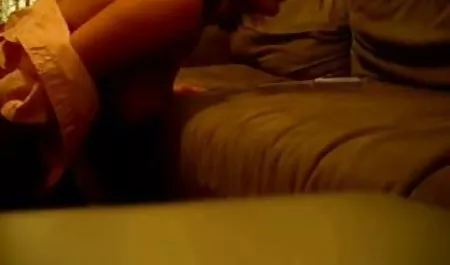 એશિયન સુંદરતા સિન્ડી Starfall લોડો ચૂસે છે ત્યાં સુધી શૃંગારિક જોવા માટે તેમણે cums