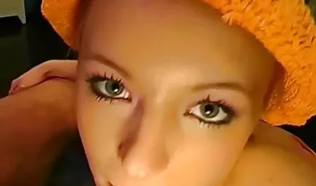 મસાજ રૂમ oiled અને લપસણો દુબળી પાતળી porna Ruski સ્ત્રી લેટિના ચિક પ્રેમ