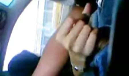 મુસ્લિમ શાકાહારી છોકરી વાપરે Dildo અને આંગળીઓ માત્ર પોર્ન તેના pussy