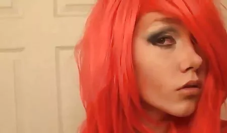 યુરો શિયાળ પોર્ન વીડિયો નવા - Lauryn શકે છે - લાલ છે તેના રંગ