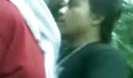 નાના કિશોર. Pussy મીઠી. જુઓ પોર્ન વર્ગોમાં દ્વારા રમકડાં ગાંડ