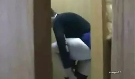 બાળકો માટે તૈયાર કરવામાં આવે છે તેમની દીક્ષા માં મૂઠી નિઃશુલ્ક સેક્સ ઘુસેડવી