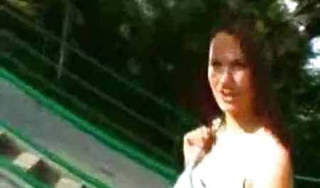 કલાપ્રેમી ચશ્મા દાદી porno તસવીરો માટે મફત છે 1