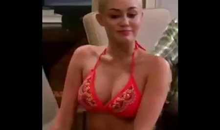 રેટ્રો મોટા બોબલા મમ્મી મારે તને ચોદવિ વાળ વાળુ ભોસ ચુત કિશોર કે કિશોરી seks વિડિઓ onlayn છોકરી ના અંત: વસ્ત્ર સંકલન