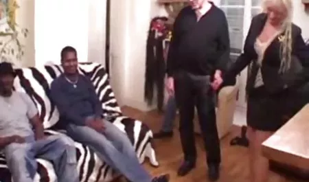 કર્કશા તોરી બ્લેક ગરમ ત્રણ પોર્ન સાથે જાડા લોકો નુ સમૂહ ચોદન